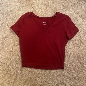 Short sleeve cropped v-nick maroon Wild Fable tee size Medium